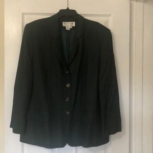 Woman’s Blazer hunter green